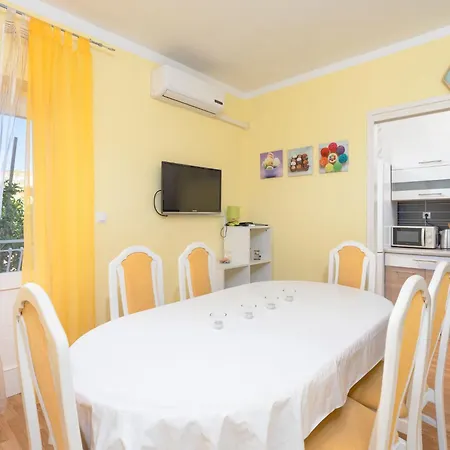 Vjera By Interhome Apartamento