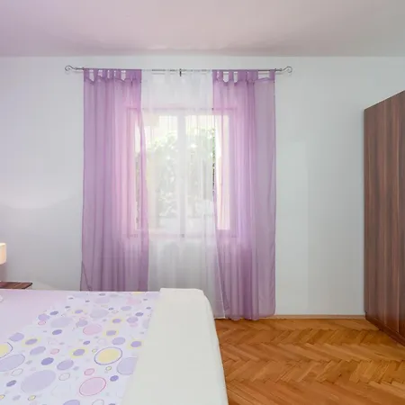 Vjera By Interhome Apartamento *
